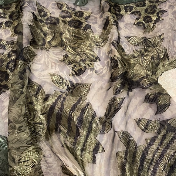 Fashion scarf TIGER animal jungle green large square semi sheer polyester - Picture 7 of 12